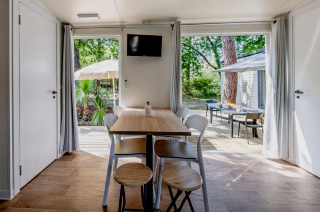 Camping Domaine Les Oreades - Maeva Selection Sanguinet Bagian luar foto