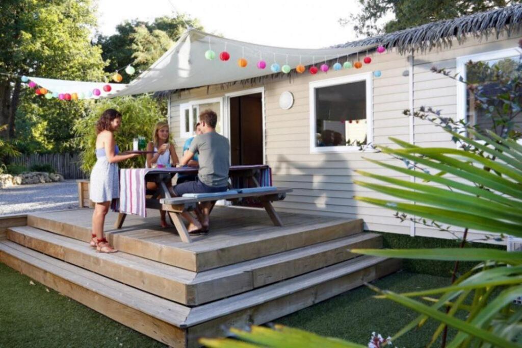 Camping Domaine Les Oreades - Maeva Selection Sanguinet Bagian luar foto